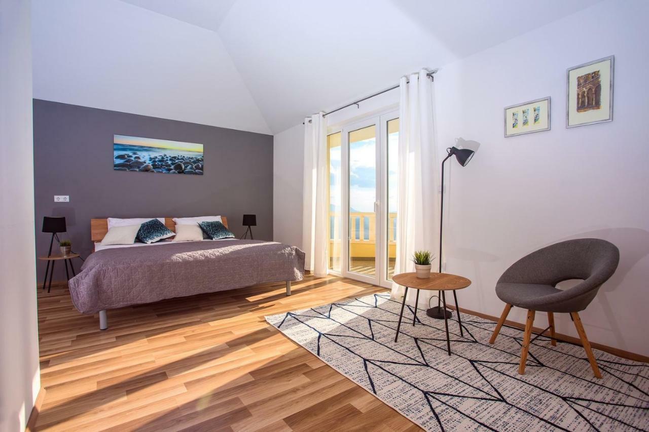 Villa Maslina, With Private 32M2Pool, Panoramic Views On 100Km Coastline, 12 Pax Lokva Rogoznica Esterno foto